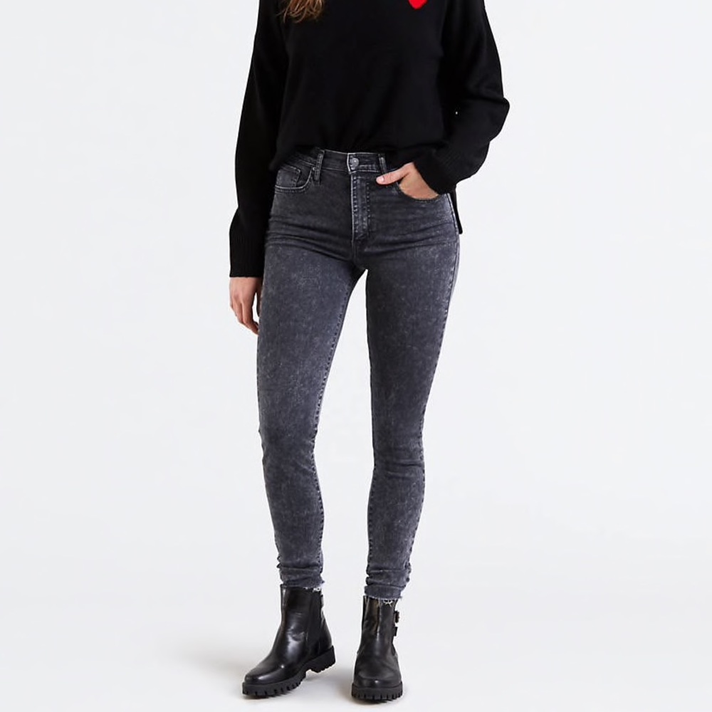 LIKE NEW acid wash mile high Levi’s skinny jeans